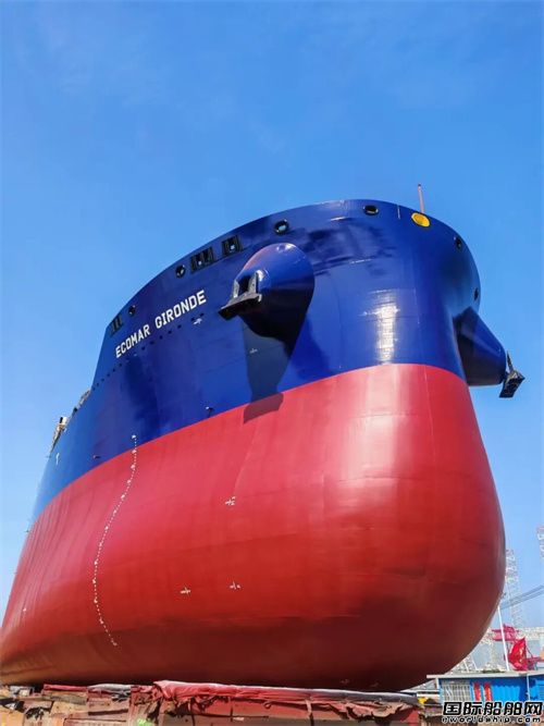 廣船國際3天完成2艘5萬噸級新船下水