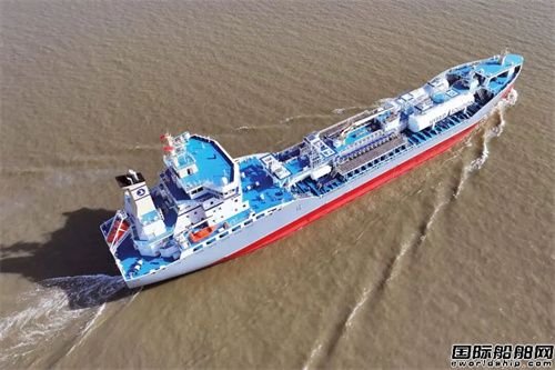 揚(yáng)州鼎衡交付第二代15000噸甲醇雙燃料化學(xué)品船