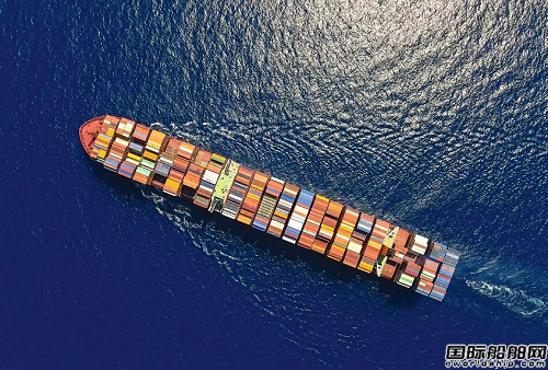 中國船企搶下首單!航運(yùn)巨頭“試水”拓展綠色船隊