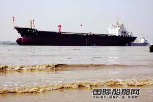 樂清江南船舶2.6萬噸散貨船下水