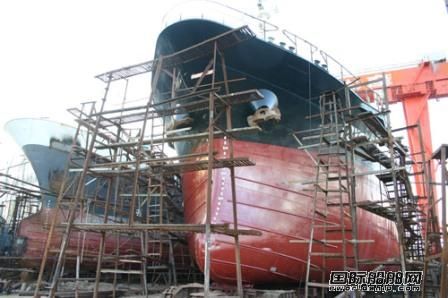 榮成造船特種船舶駛出國門