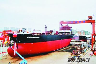 大連濱海船舶12000噸海輪下水